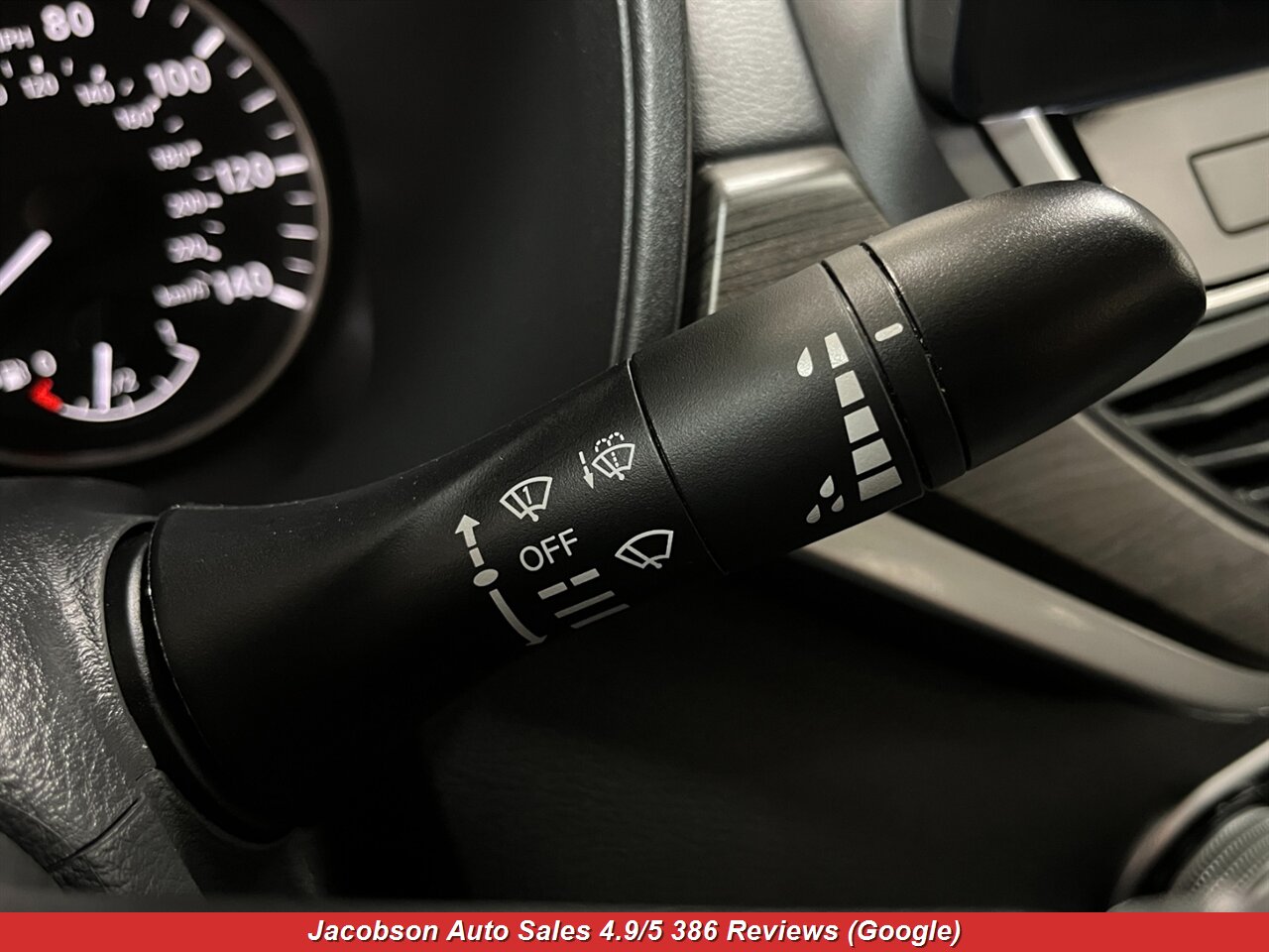 2024 Nissan Altima 2.5 SV AWD - Photo 14 - Oshkosh, WI 54901