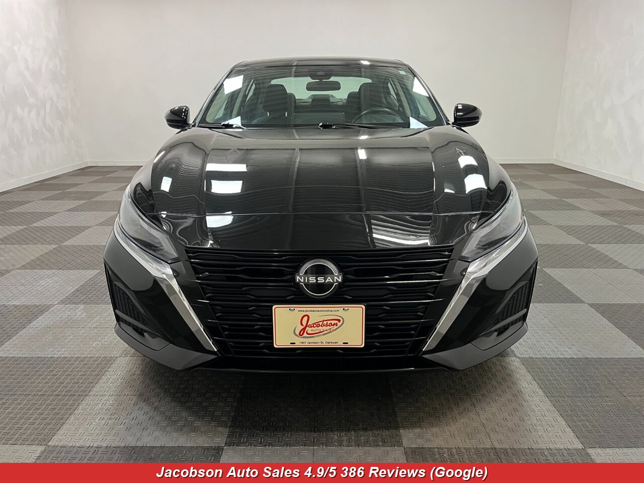 2024 Nissan Altima 2.5 SV AWD - Photo 2 - Oshkosh, WI 54901