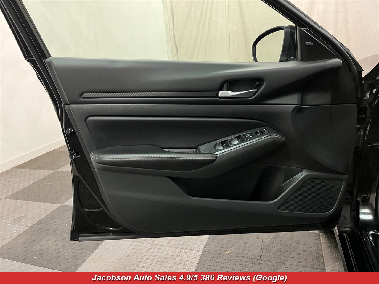 2024 Nissan Altima 2.5 SV AWD - Photo 29 - Oshkosh, WI 54901