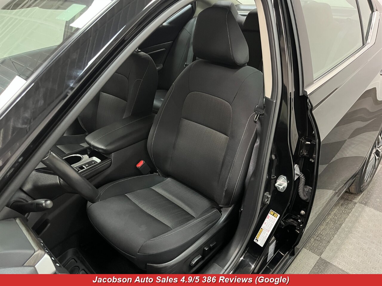 2024 Nissan Altima 2.5 SV AWD - Photo 32 - Oshkosh, WI 54901