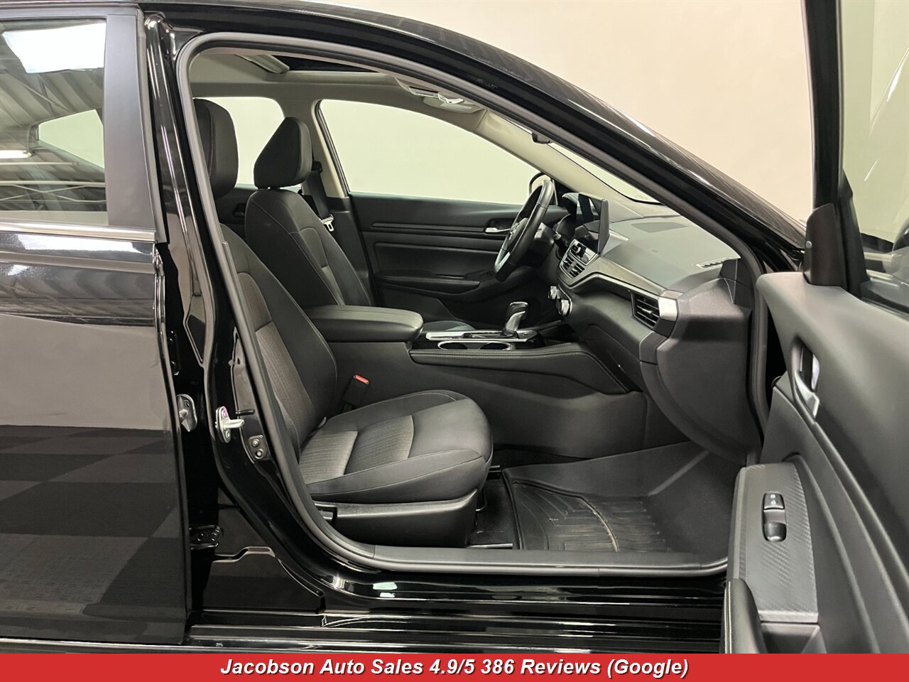 2024 Nissan Altima 2.5 SV AWD - Photo 44 - Oshkosh, WI 54901