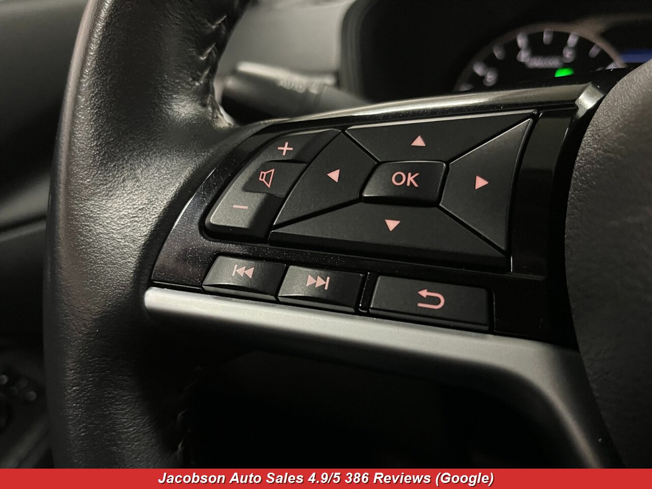 2024 Nissan Altima 2.5 SV AWD - Photo 9 - Oshkosh, WI 54901