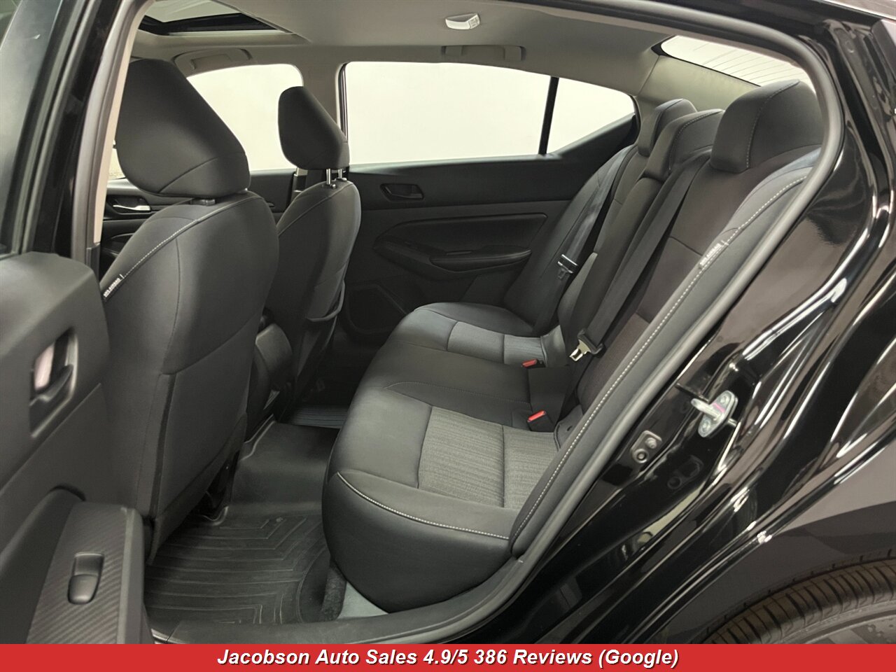 2024 Nissan Altima 2.5 SV AWD - Photo 37 - Oshkosh, WI 54901