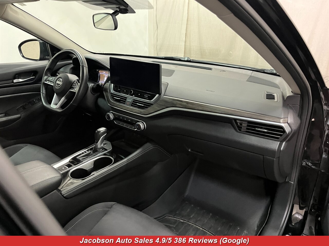 2024 Nissan Altima 2.5 SV AWD - Photo 45 - Oshkosh, WI 54901