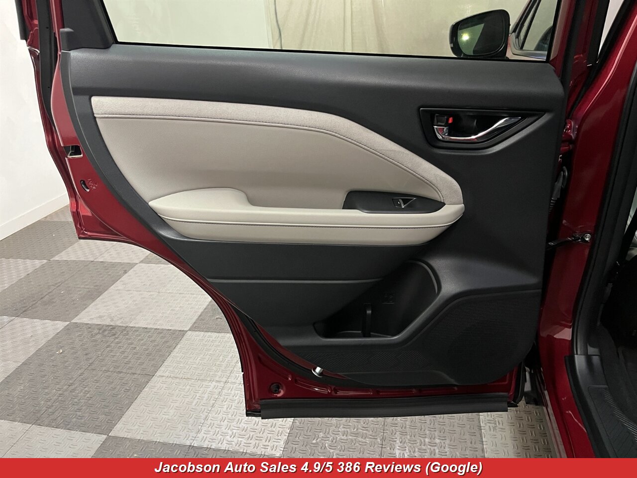 2025 Subaru Forester Limited AWD - Photo 35 - Oshkosh, WI 54901