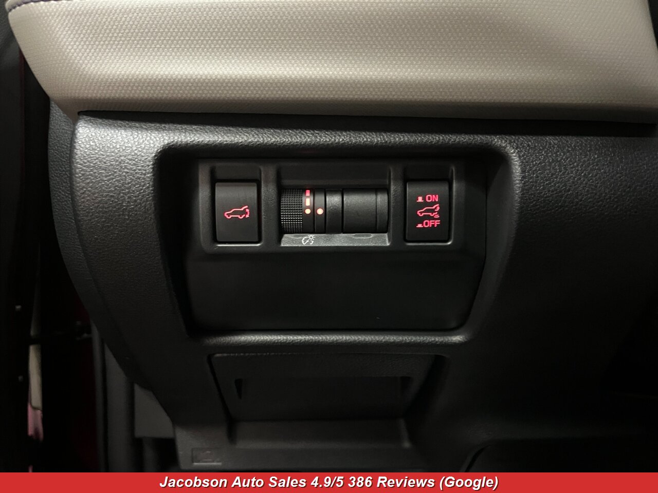 2025 Subaru Forester Limited AWD - Photo 6 - Oshkosh, WI 54901