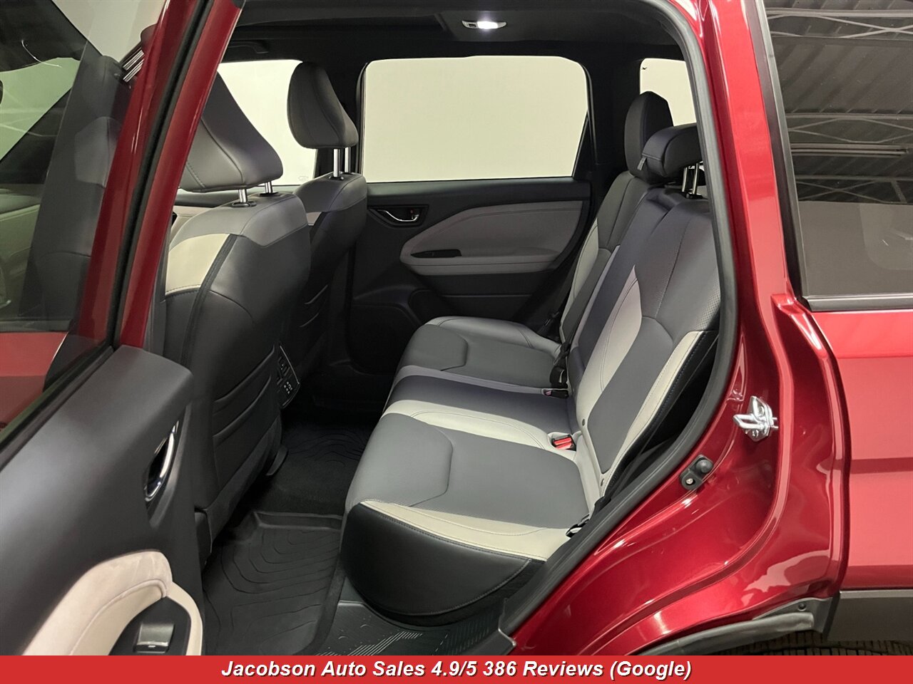 2025 Subaru Forester Limited AWD - Photo 37 - Oshkosh, WI 54901