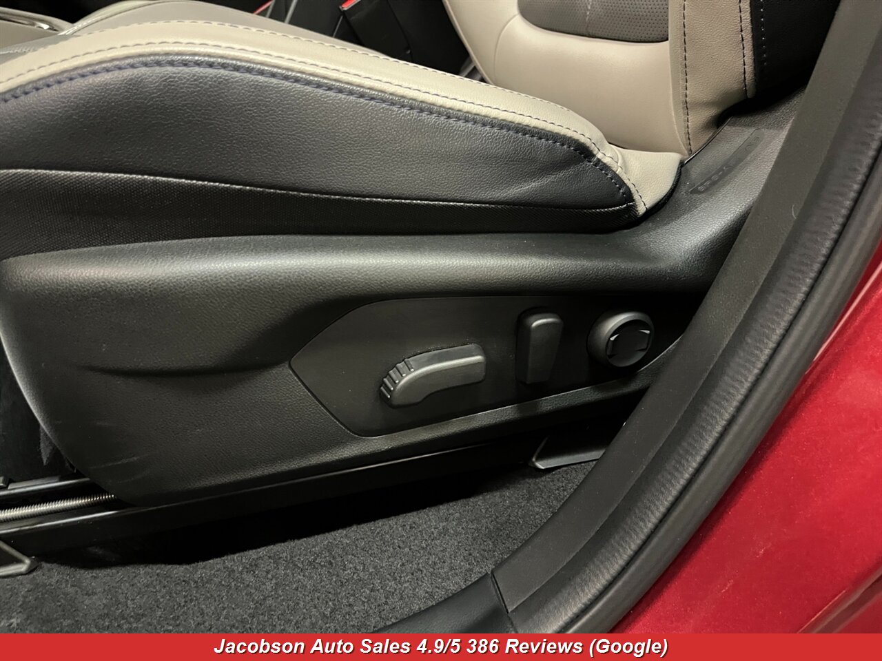 2025 Subaru Forester Limited AWD - Photo 34 - Oshkosh, WI 54901