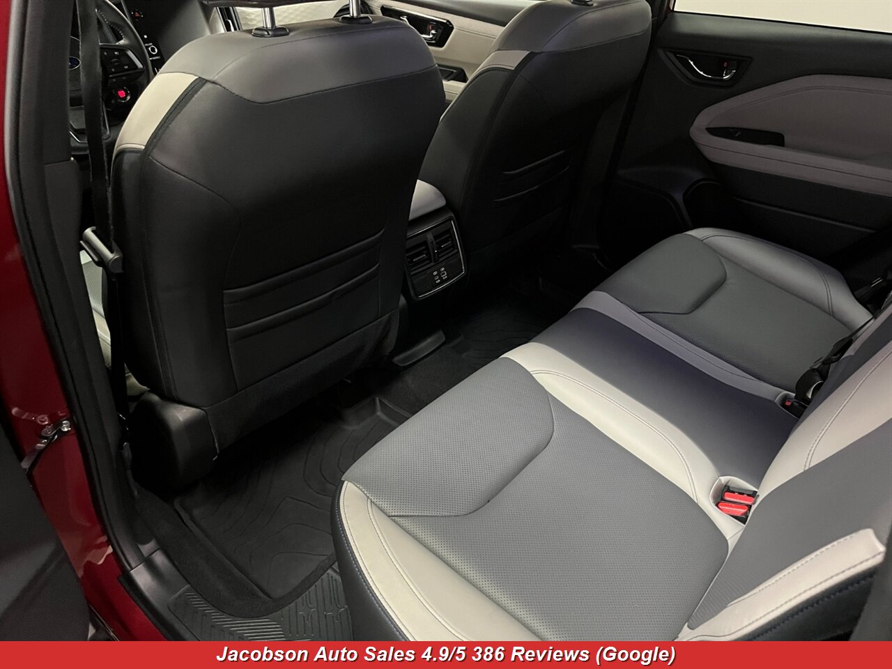 2025 Subaru Forester Limited AWD - Photo 38 - Oshkosh, WI 54901