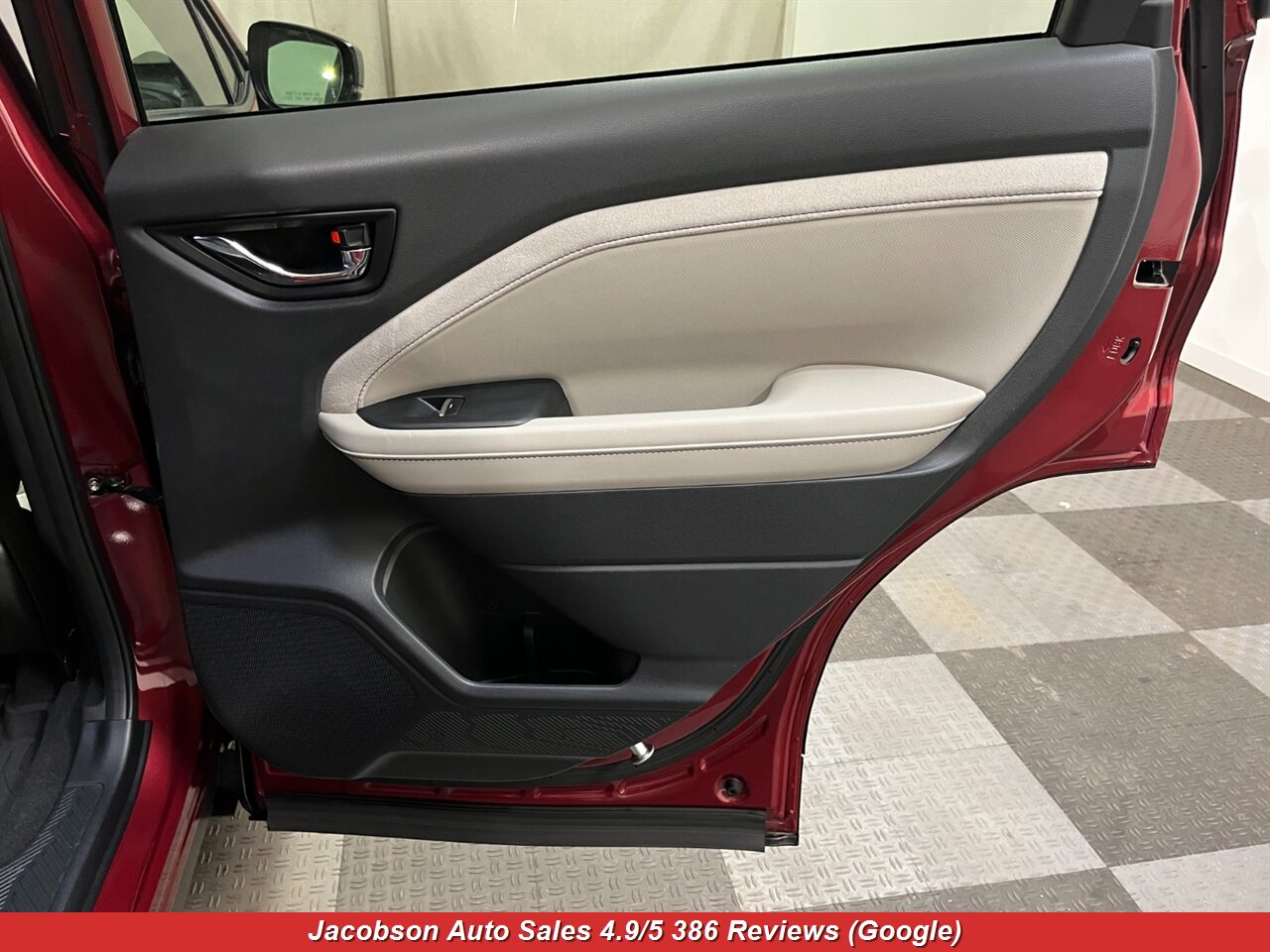 2025 Subaru Forester Limited AWD - Photo 40 - Oshkosh, WI 54901