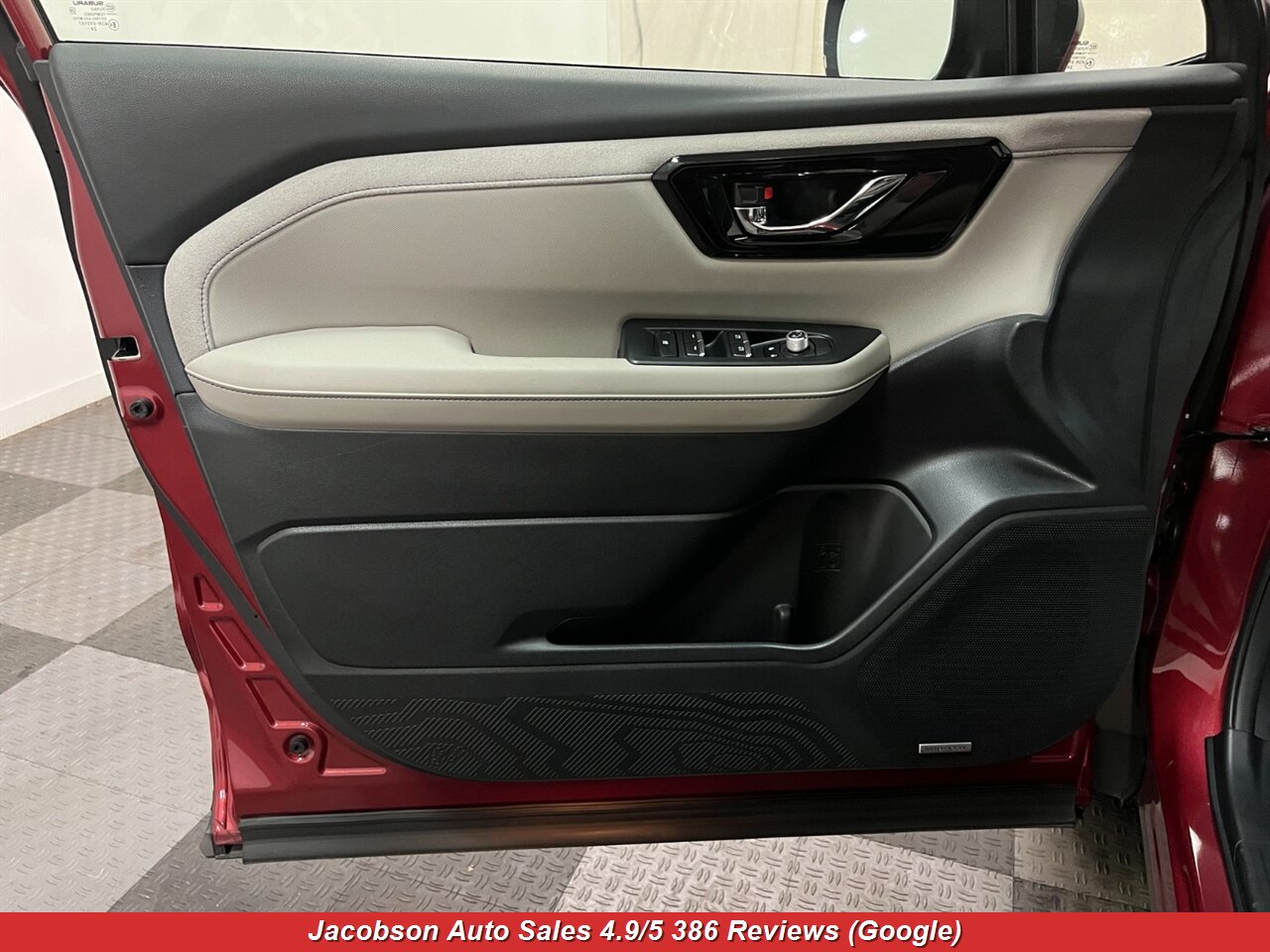 2025 Subaru Forester Limited AWD - Photo 29 - Oshkosh, WI 54901