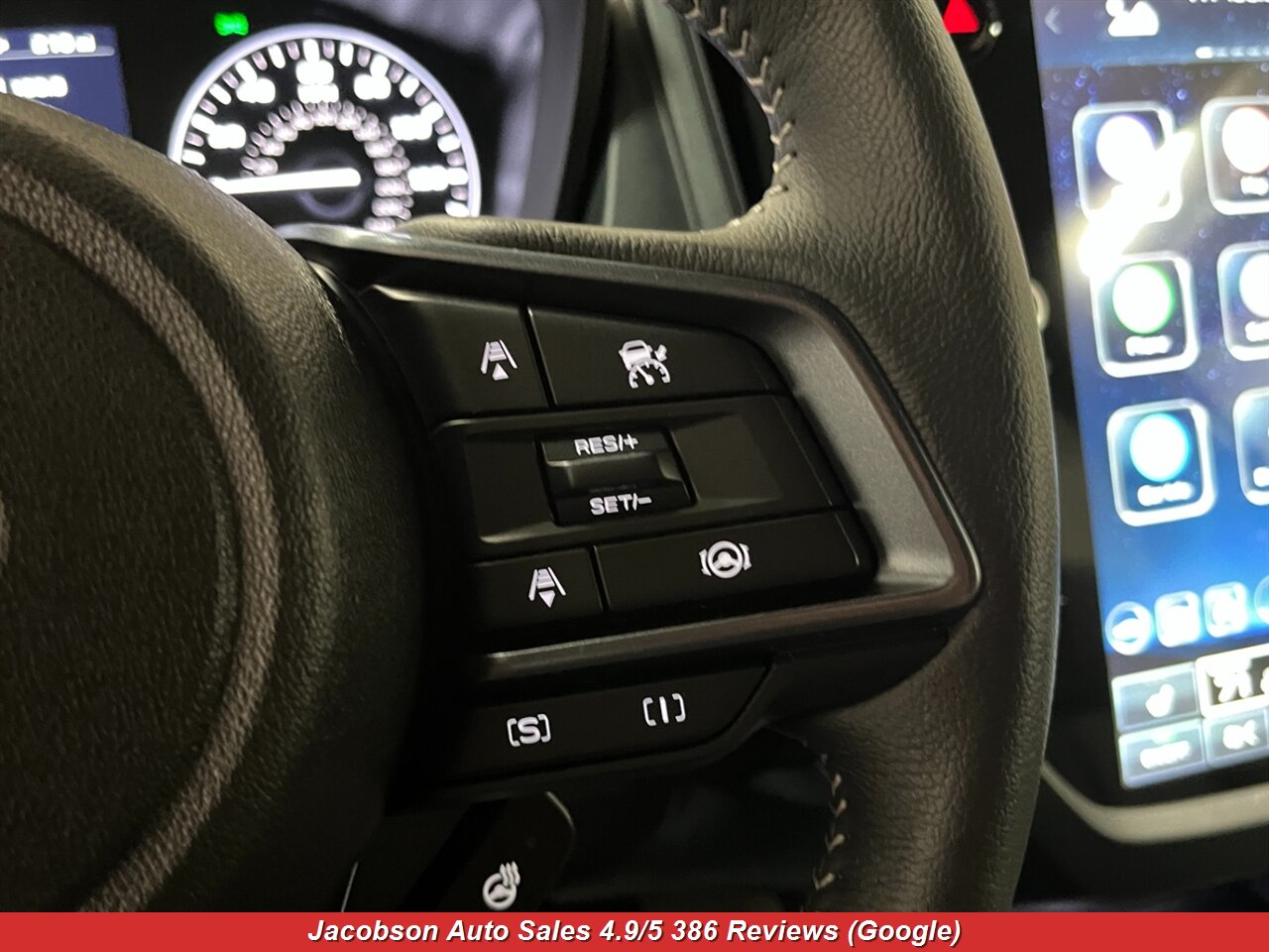 2025 Subaru Forester Limited AWD - Photo 13 - Oshkosh, WI 54901