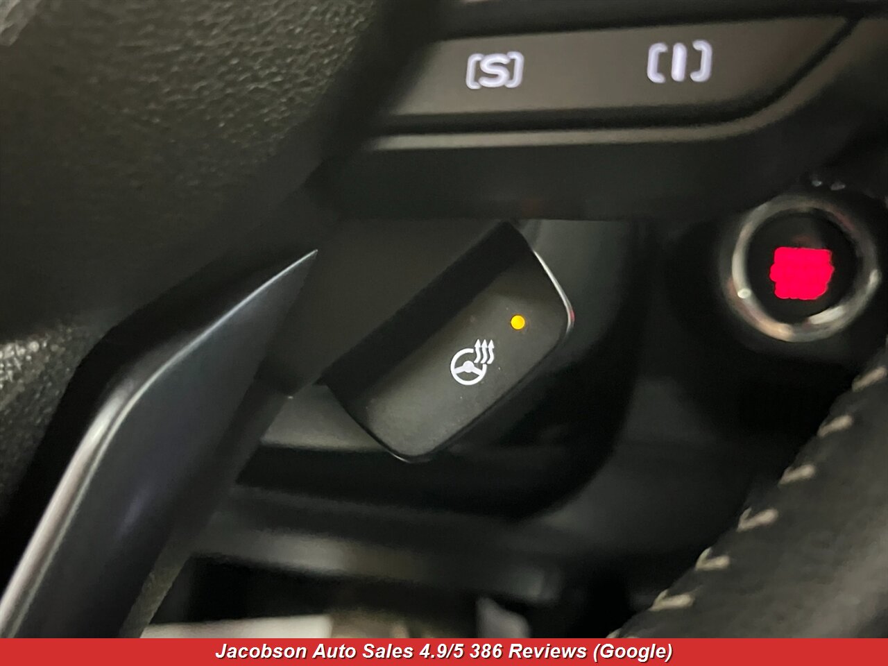 2025 Subaru Forester Limited AWD - Photo 14 - Oshkosh, WI 54901