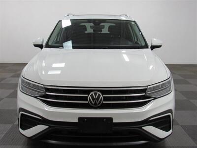 2022 Volkswagen Tiguan SE 4Motion   - Photo 2 - Oshkosh, WI 54901