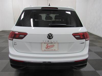 2022 Volkswagen Tiguan SE 4Motion   - Photo 45 - Oshkosh, WI 54901