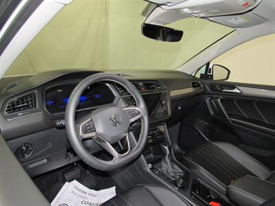 2022 Volkswagen Tiguan SE 4Motion   - Photo 6 - Oshkosh, WI 54901