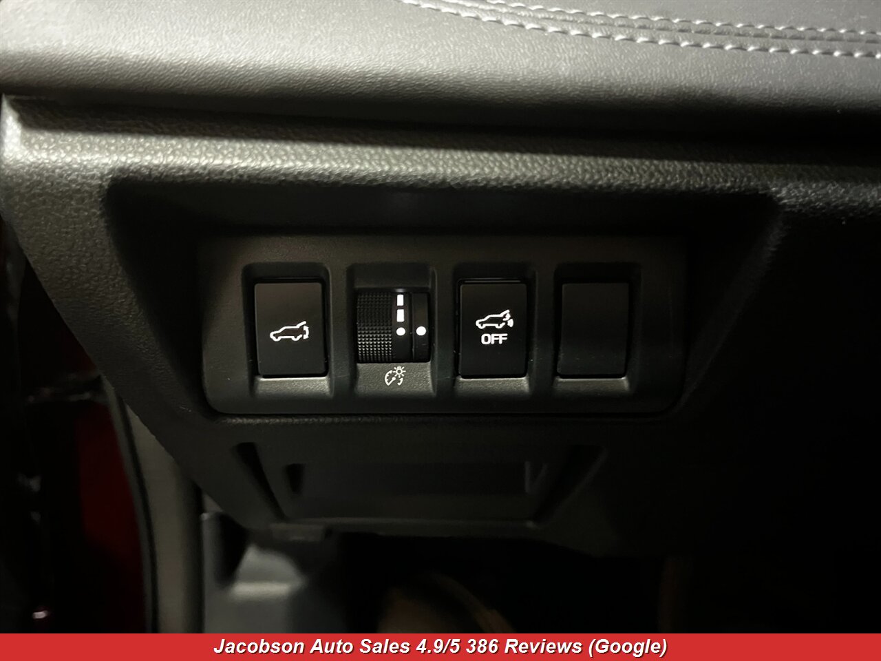 2025 Subaru Outback Limited AWD - Photo 6 - Oshkosh, WI 54901