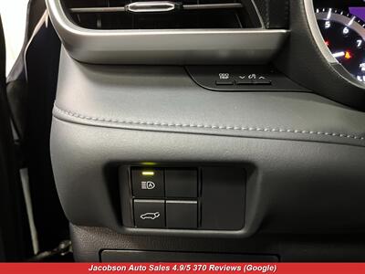 2022 Toyota Highlander XSE AWD   - Photo 6 - Oshkosh, WI 54901