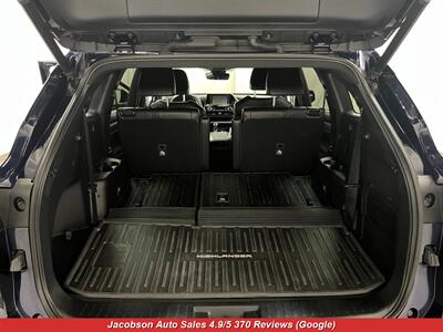 2022 Toyota Highlander XSE AWD   - Photo 49 - Oshkosh, WI 54901