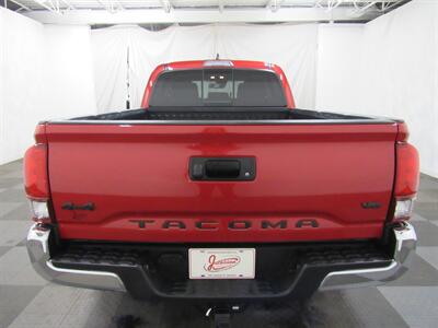 2021 Toyota Tacoma SR5 V6 Double Cab 4x4 LB   - Photo 39 - Oshkosh, WI 54901