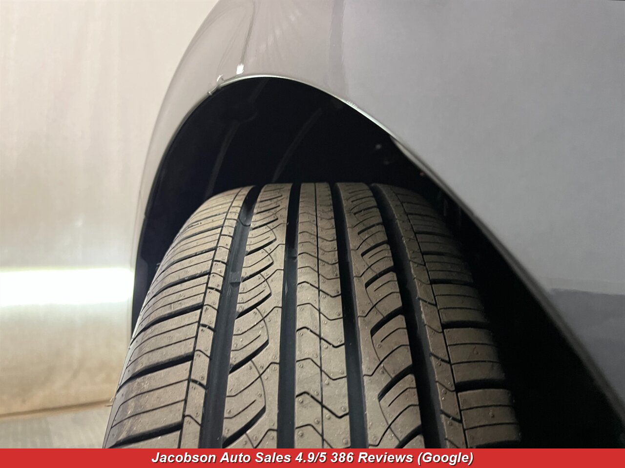 2025 Honda Civic LX - Photo 52 - Oshkosh, WI 54901