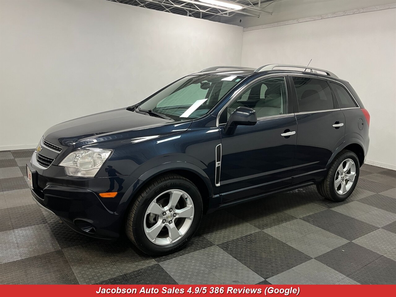 2014 Chevrolet Captiva Sport LTZ   - Photo 1 - Oshkosh, WI 54901