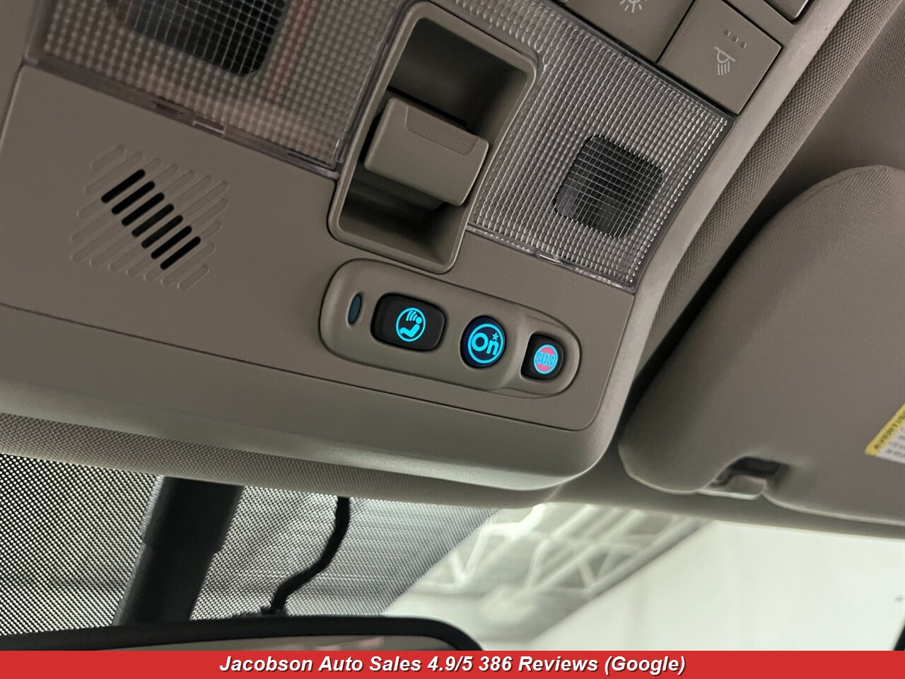 2014 Chevrolet Captiva Sport LTZ - Photo 13 - Oshkosh, WI 54901