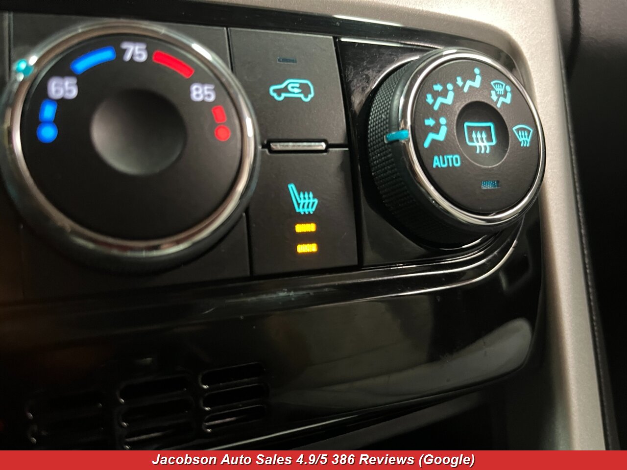 2014 Chevrolet Captiva Sport LTZ - Photo 9 - Oshkosh, WI 54901