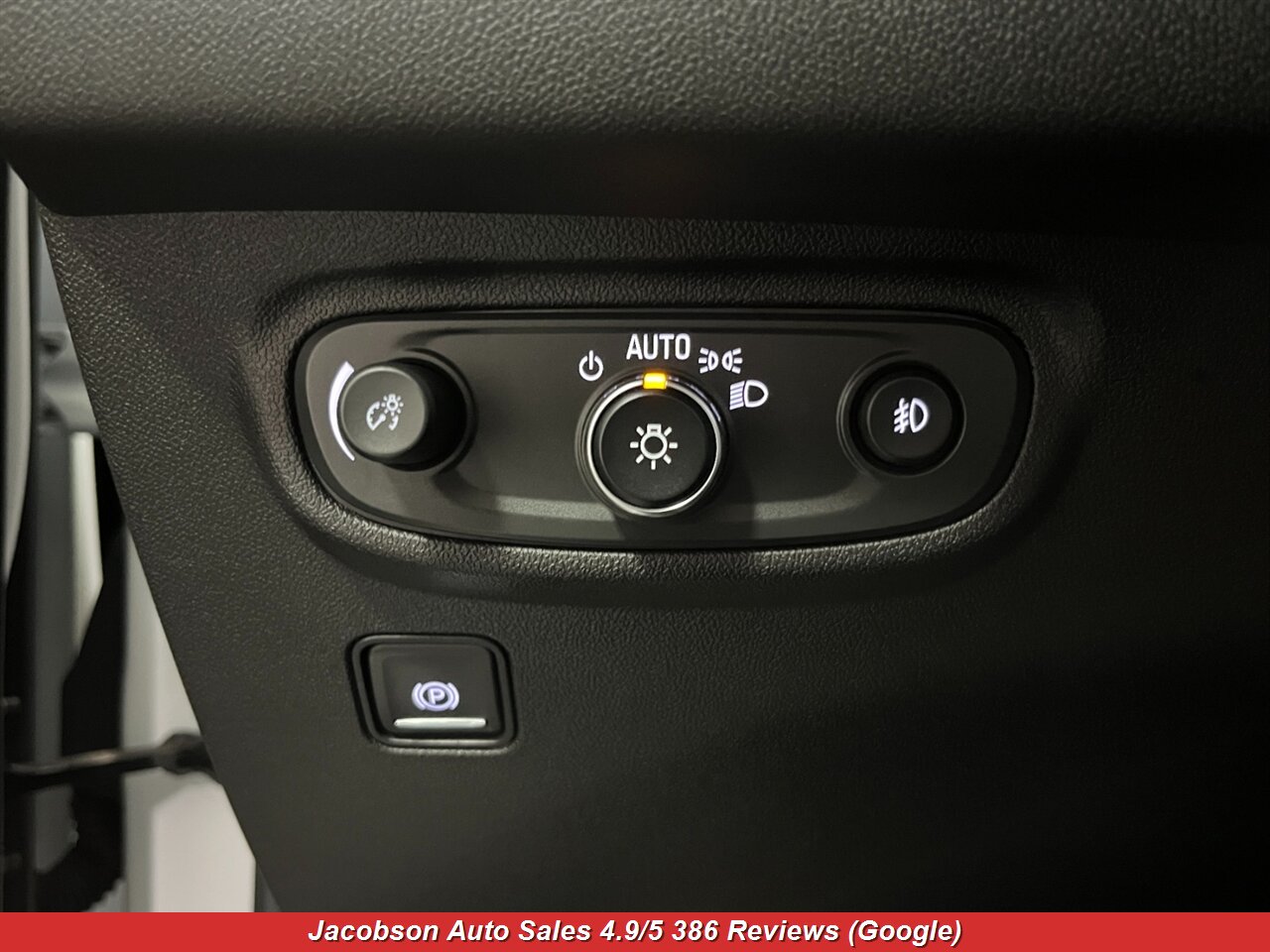 2023 GMC Terrain AT4 AWD - Photo 6 - Oshkosh, WI 54901