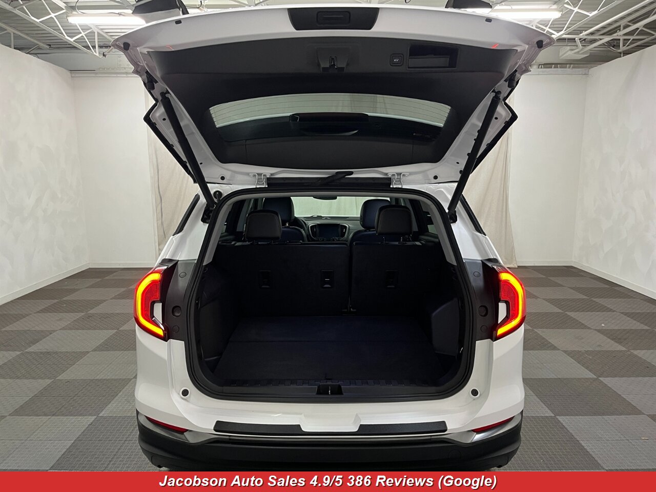 2023 GMC Terrain AT4 AWD - Photo 53 - Oshkosh, WI 54901