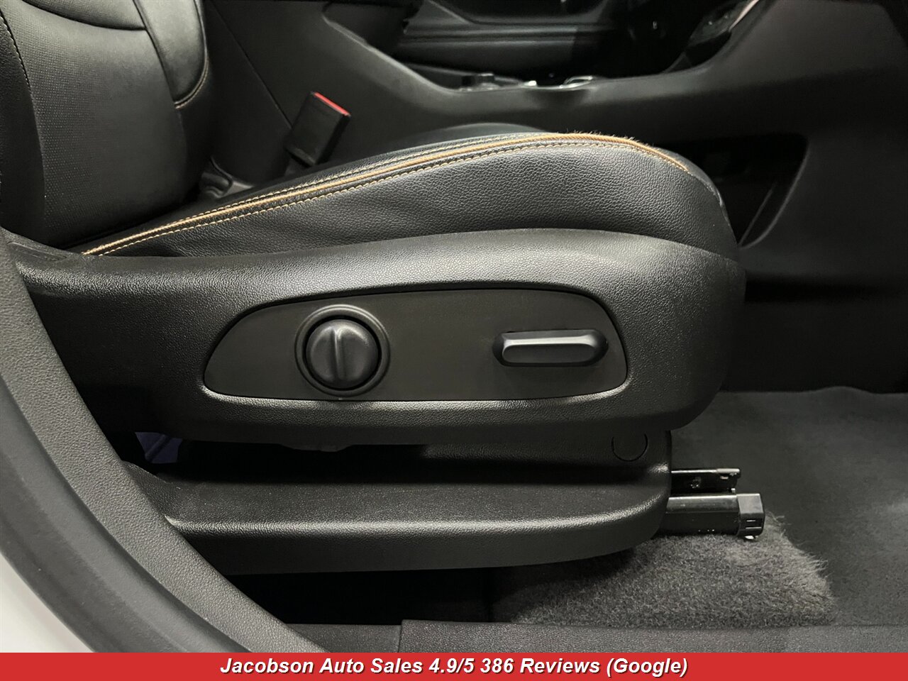 2023 GMC Terrain AT4 AWD - Photo 48 - Oshkosh, WI 54901
