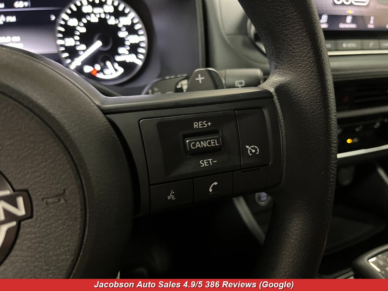 2023 Nissan Rogue S AWD - Photo 8 - Oshkosh, WI 54901