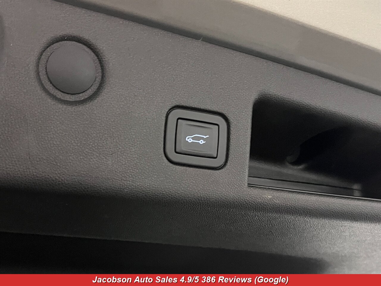 2018 Chevrolet Equinox LT 4x4 - Photo 41 - Oshkosh, WI 54901