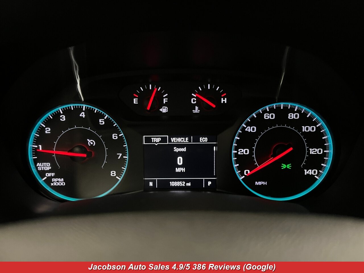 2018 Chevrolet Equinox LT 4x4 - Photo 10 - Oshkosh, WI 54901