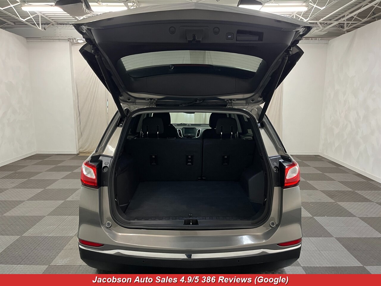2018 Chevrolet Equinox LT 4x4 - Photo 40 - Oshkosh, WI 54901