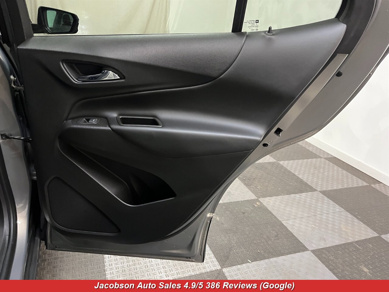 2018 Chevrolet Equinox LT 4x4 - Photo 44 - Oshkosh, WI 54901