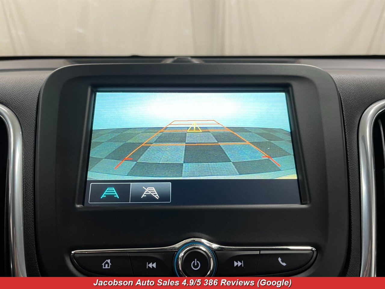 2018 Chevrolet Equinox LT 4x4 - Photo 15 - Oshkosh, WI 54901