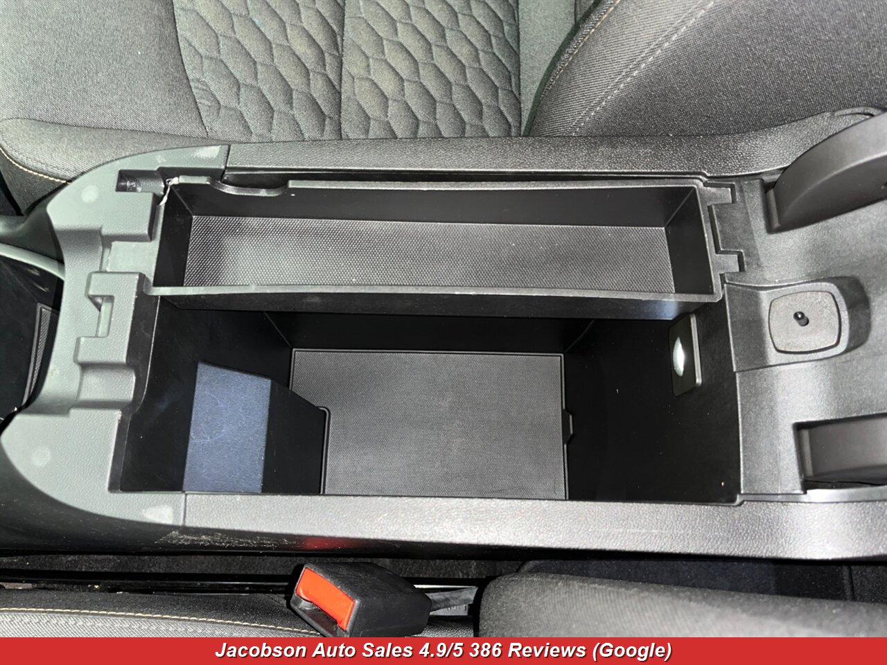 2018 Chevrolet Equinox LT 4x4 - Photo 24 - Oshkosh, WI 54901