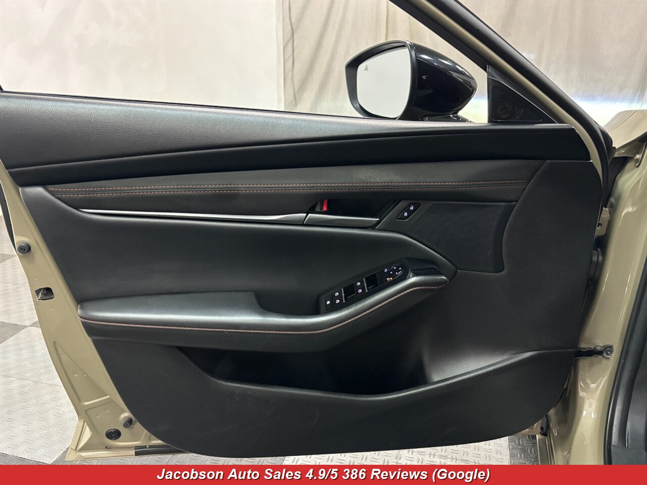 2024 Mazda Mazda3 Sedan 2.5 Carbon Turbo - Photo 37 - Oshkosh, WI 54901