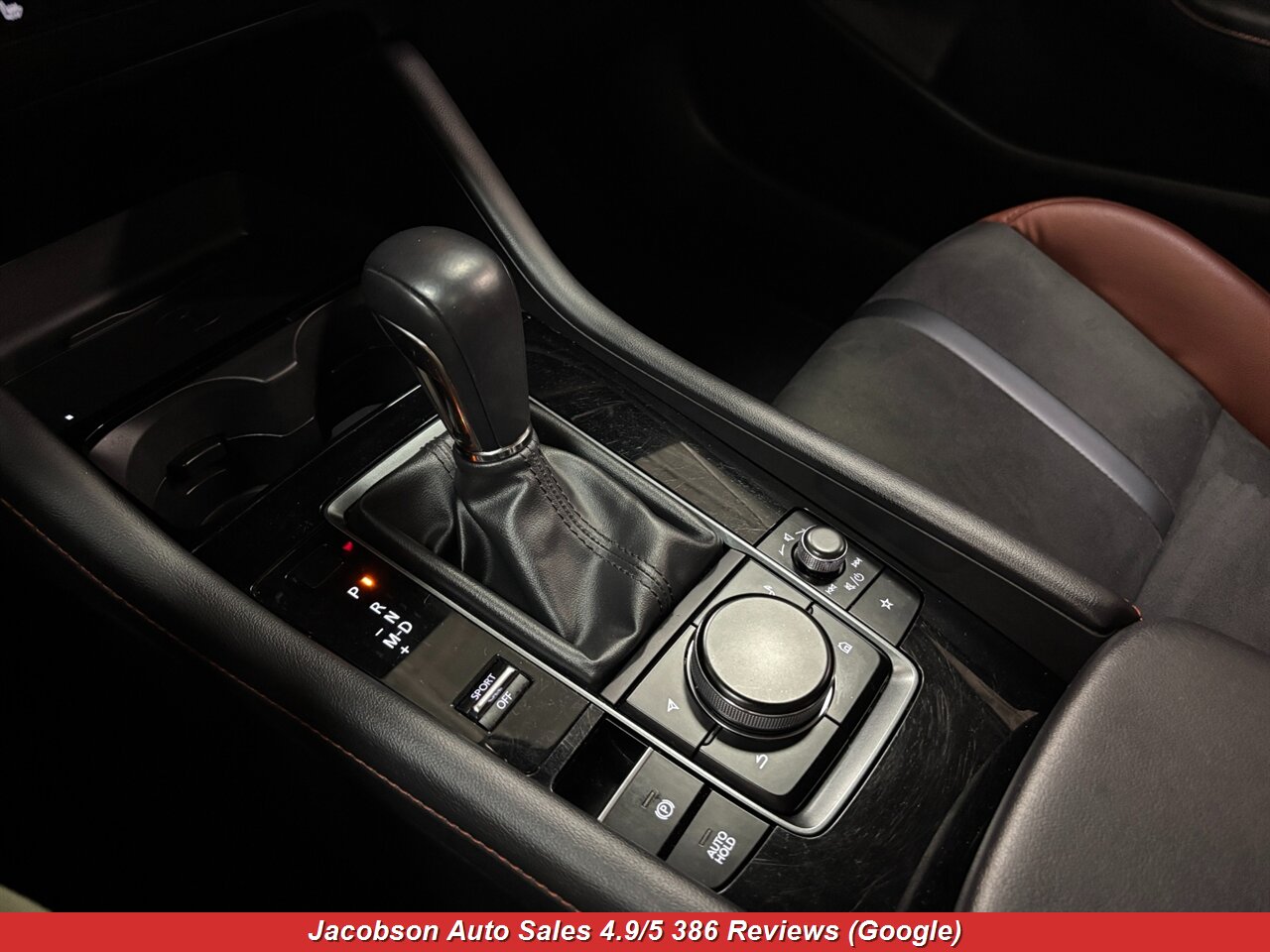 2024 Mazda Mazda3 Sedan 2.5 Carbon Turbo - Photo 26 - Oshkosh, WI 54901