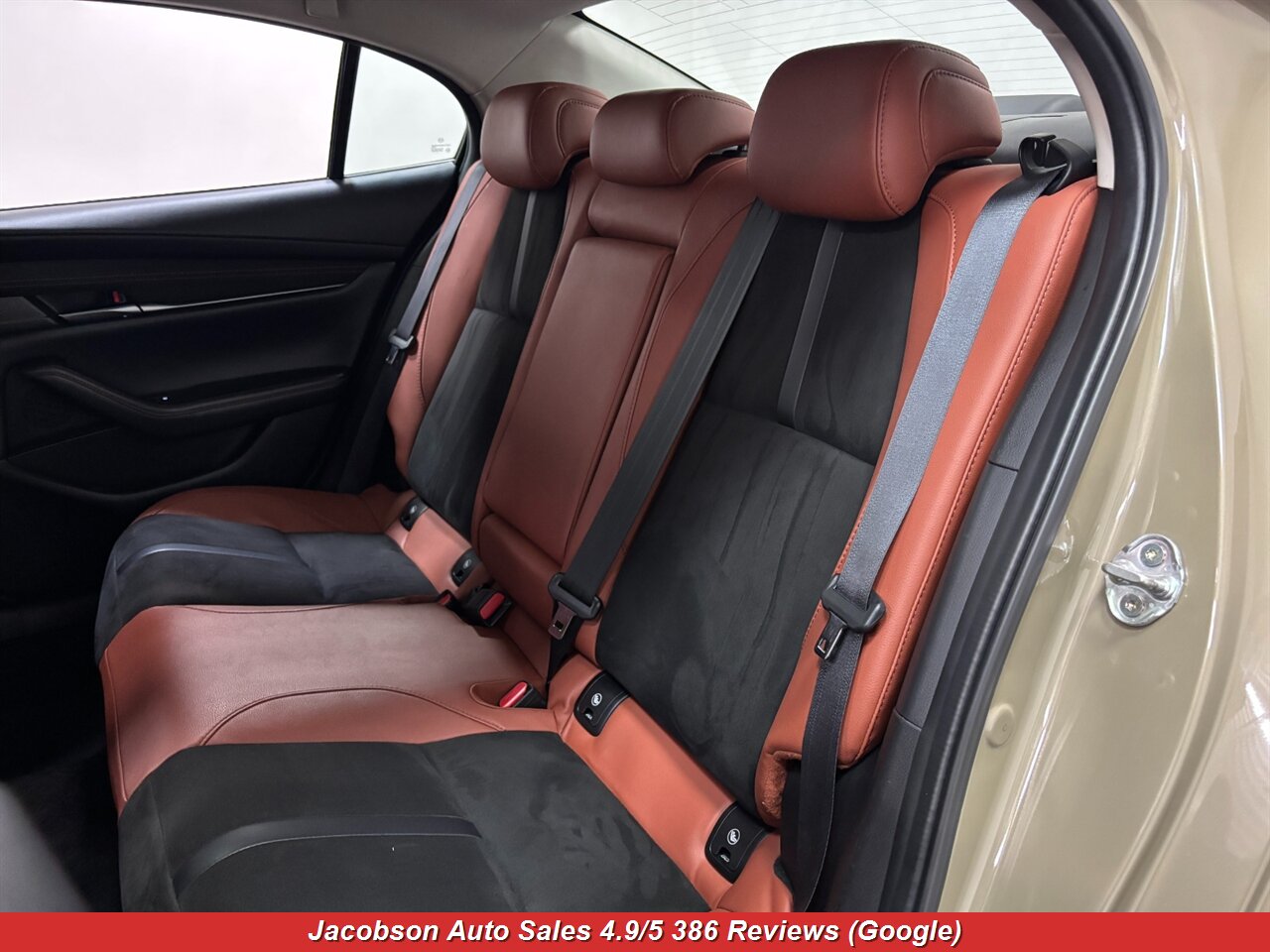 2024 Mazda Mazda3 Sedan 2.5 Carbon Turbo - Photo 42 - Oshkosh, WI 54901