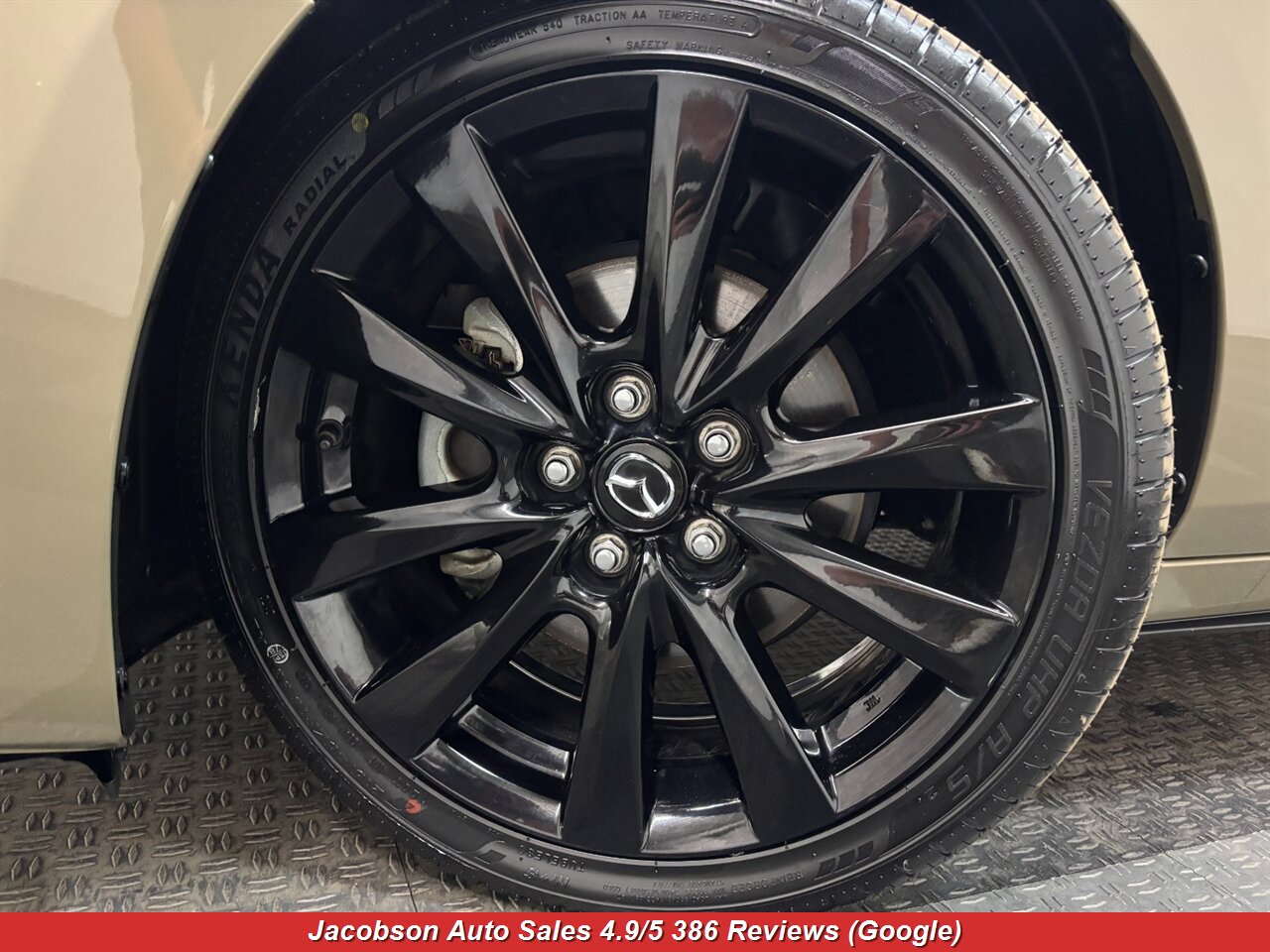 2024 Mazda Mazda3 Sedan 2.5 Carbon Turbo - Photo 52 - Oshkosh, WI 54901