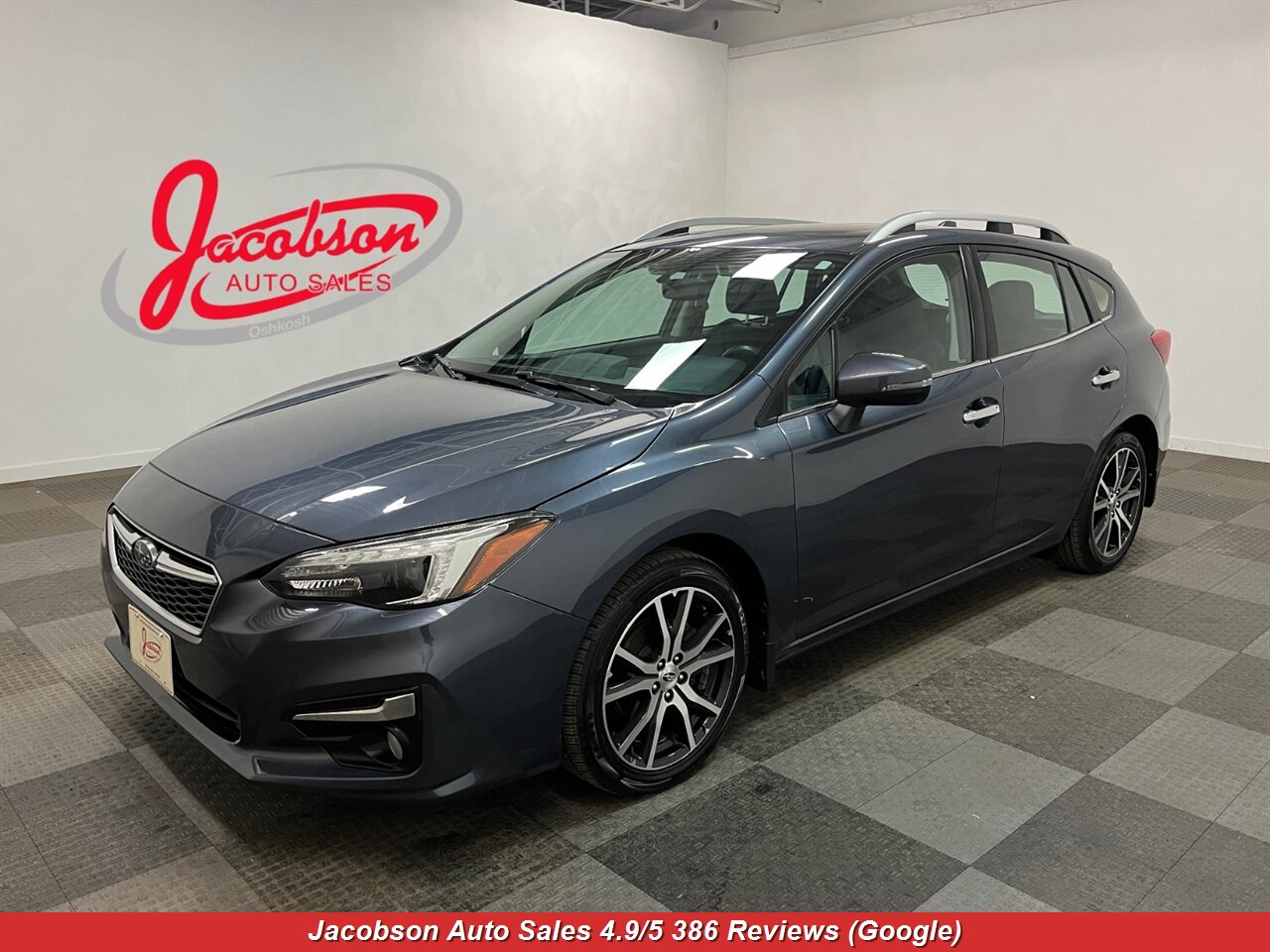 2017 Subaru Impreza Limited Hatchback AWD   - Photo 1 - Oshkosh, WI 54901