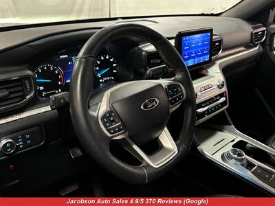 2022 Ford Explorer Timberline AWD   - Photo 6 - Oshkosh, WI 54901