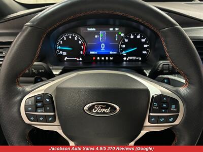 2022 Ford Explorer Timberline AWD   - Photo 11 - Oshkosh, WI 54901