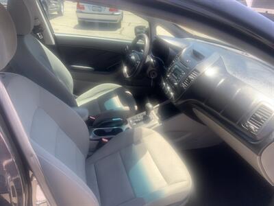 2015 Kia Forte LX   - Photo 12 - Valencia, CA 91355