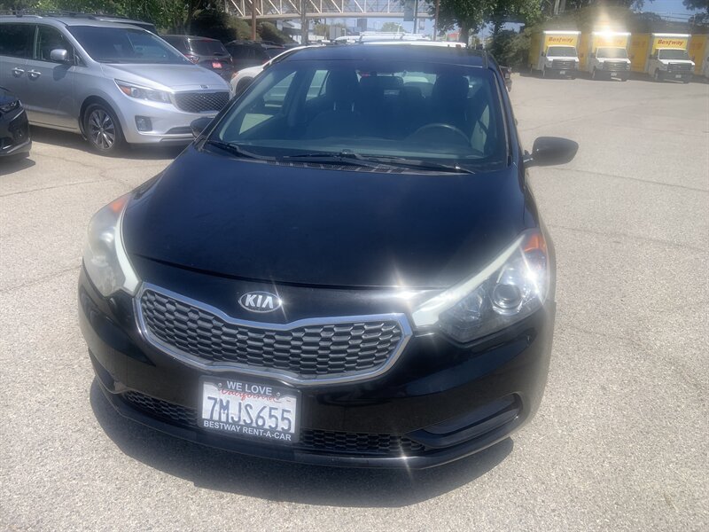 2015 Kia Forte LX - Photo 1 - Valencia, CA 91355