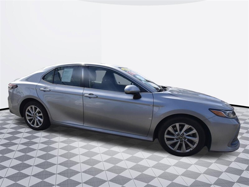 2023 Toyota Camry LE - Photo 5 - Midway City, CA 92655