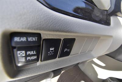 2019 Toyota Sienna XLE Premium 8-Passenger   - Photo 15 - Midway City, CA 92655