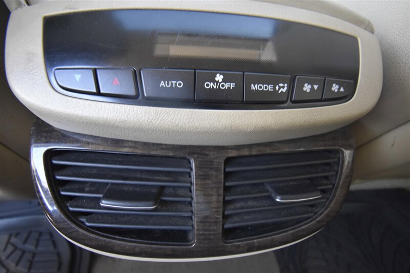 2012 Acura MDX Tech Pkg   - Photo 14 - Midway City, CA 92655